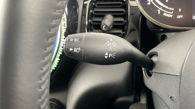 MINI Hatchback 1.5 Cooper Classic Premium 5dr Auto Petrol Hatchback